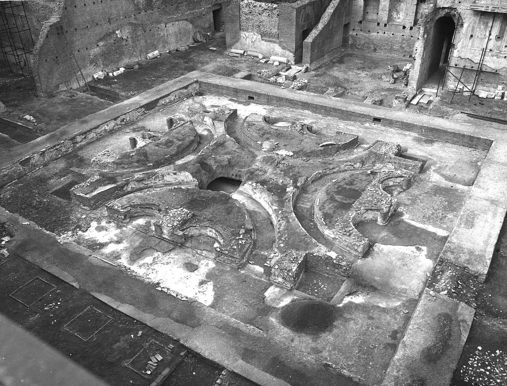 64da-pi-DOMUS AUGUSTANA.JPG