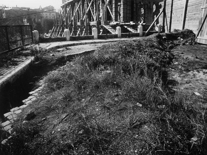 013325 - restauro - Curia, lato verso Via Bonella, durante i lavori; Gab. Fot. Naz. Neg. Serie E, Nr. 42668