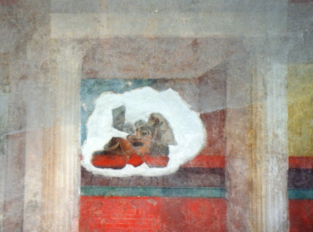 maschera oecus.jpg