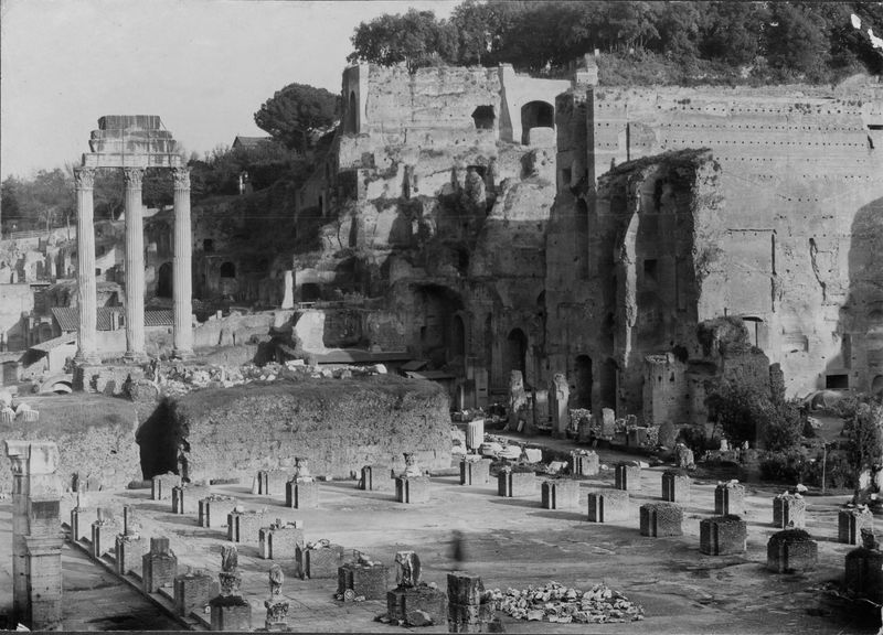 012299 - monumento - Basilica Giulia, vedute, veduta