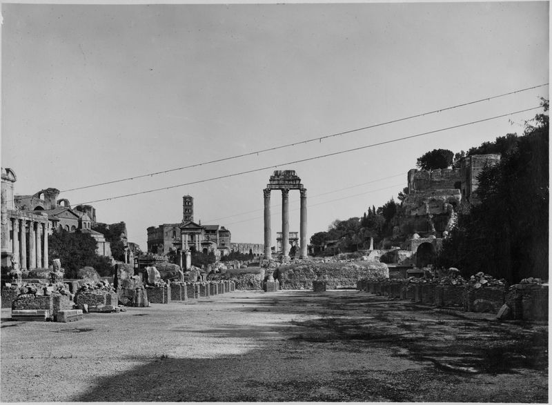 012311 - monumento - Basilica Giulia, vedute, Aula centrale (foto donata dall'arch. Chedanne, 1929)