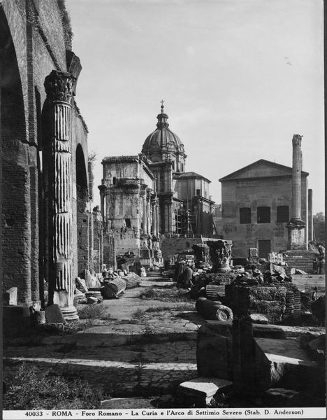 012313 - monumento - Basilica Giulia, vedute, particolare dell'angolo occidentale