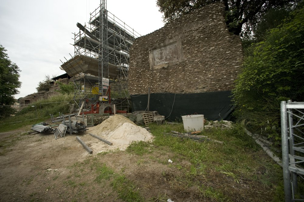 DSC_5720ponteggio sotto2.JPG