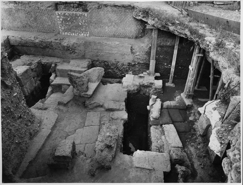 012336 - scavo archeologico - Basilica Giulia, vedute, settore sud-orientale (scavo 1963); neg. serie F, n. 2389