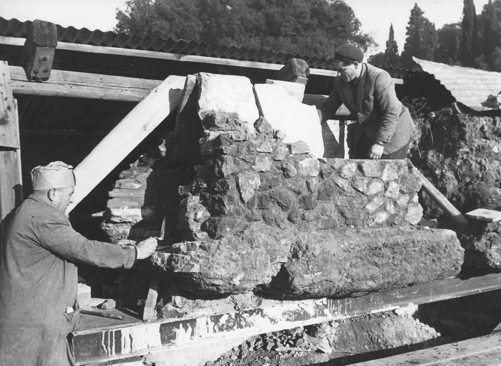 Zona Augustea, restauro fogna sopra ambiente A6 (febbr. 1961) LXXV, 36.JPG