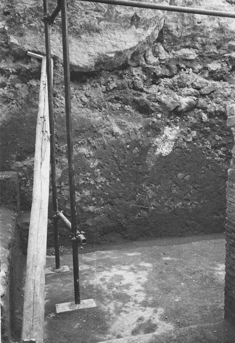 Ambiente N1, particolare parete orientale (prima del restauro) LXXVII, 20.JPG