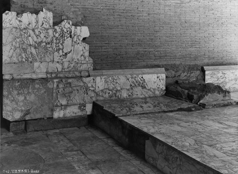013465 - monumento - Curia, interno, presidenza dopo i lavori, foto Vasari; Neg. Serie F, Nr. 2048