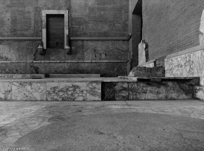 013469 - monumento - Curia, interno, presidenza dopo i lavori, foto Vasari; Neg. Serie F, Nr. 2049