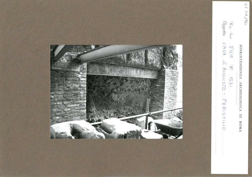 Casa di Augusto 041.jpg