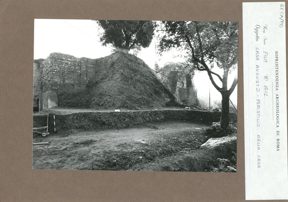 Casa di Augusto 061.jpg