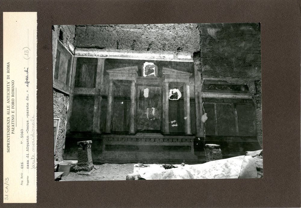 Casa di Augusto - Oecus - 031.jpg