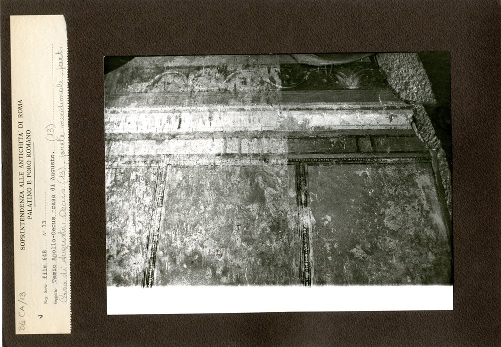 Casa di Augusto - Oecus - 034.jpg