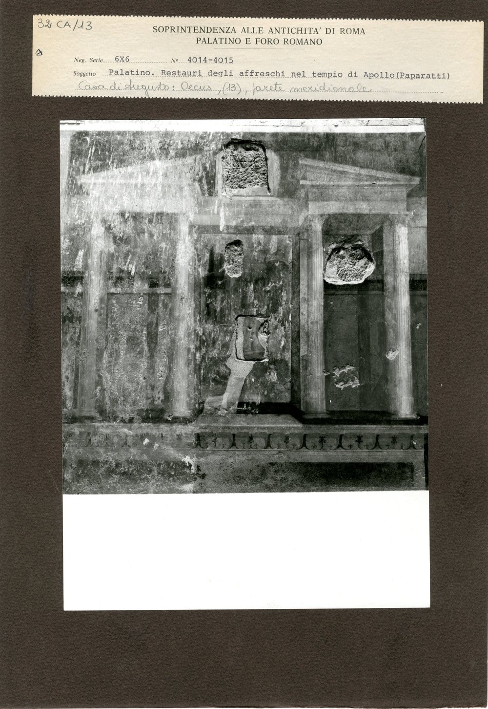 Casa di Augusto - Oecus - 032.jpg