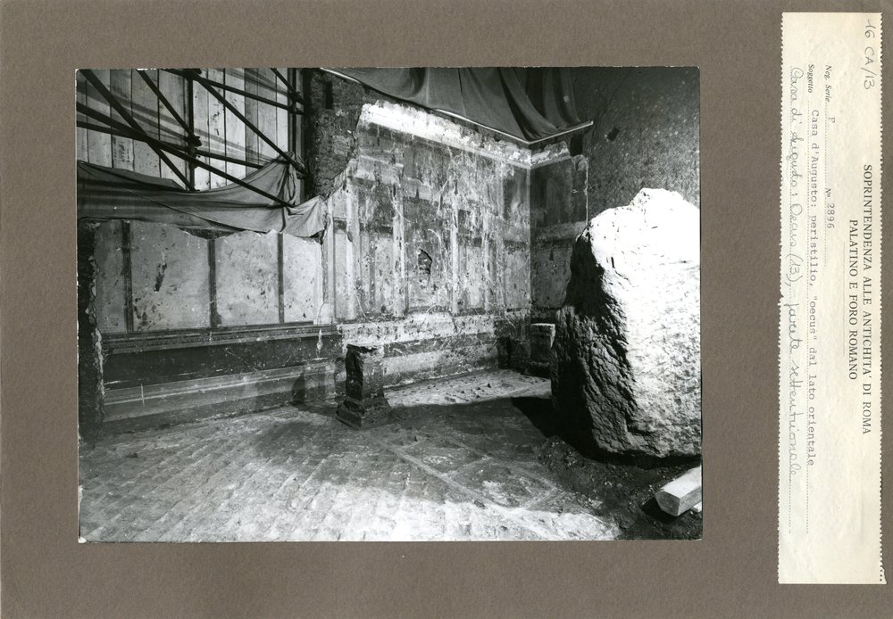 Casa di Augusto - Oecus - 016.jpg