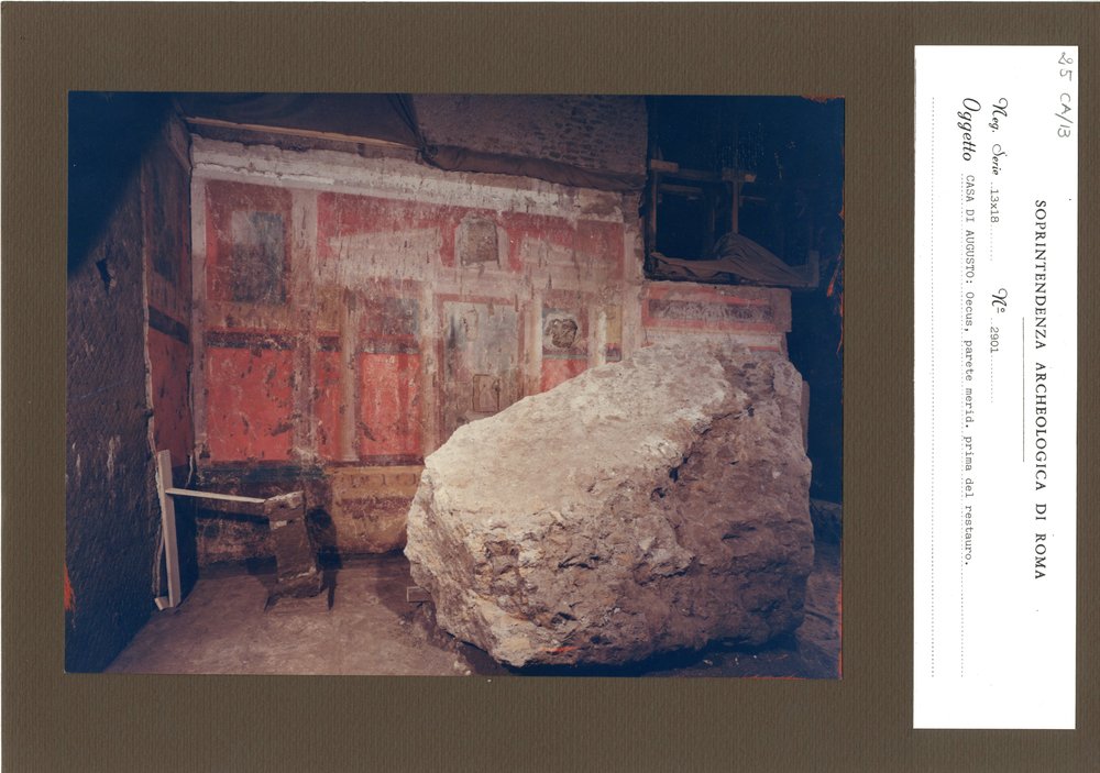 Casa di Augusto - Oecus - 025.jpg
