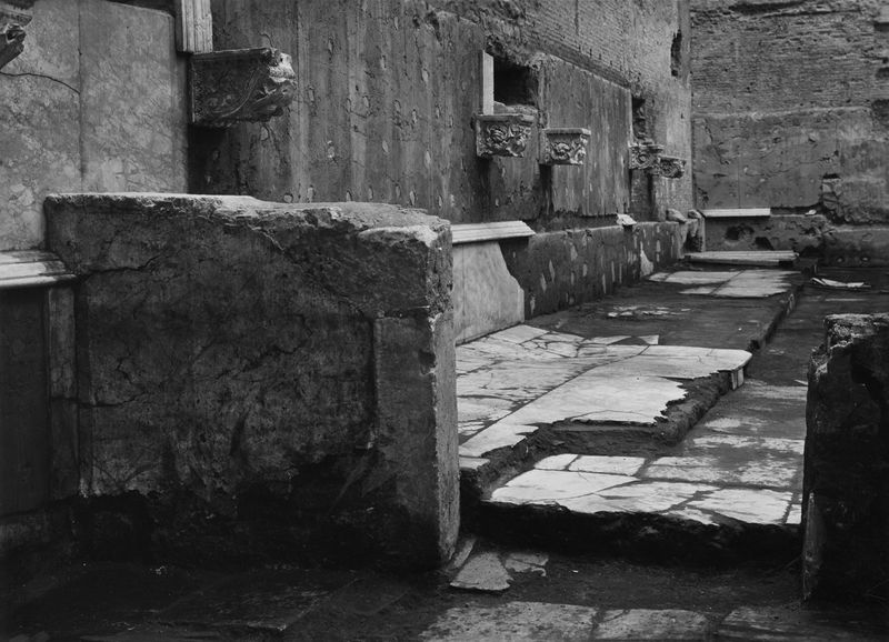 013264 - restauro - Curia, Ex Chiesa di S. Adriano, Schola Cantorum; Gab. Fot. Naz. Neg. Serie E, Nr. 42636