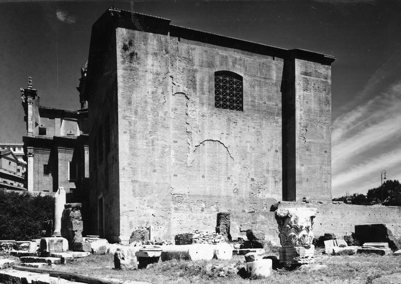 013248 - monumento - Curia, lato verso l'Argileto dopo i lavori; Neg. Serie F, Nr. 2068