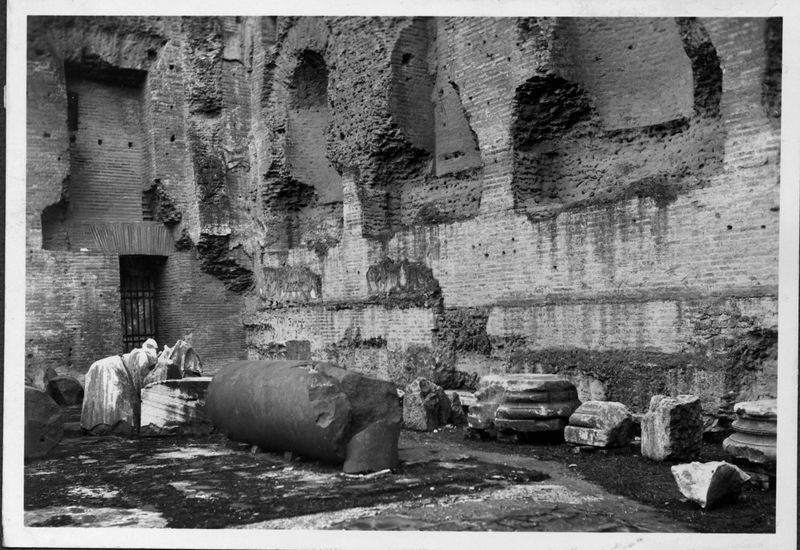 018383 - monumento - Tempio di Venere e Roma, cella occidentale, lavori preparatori per il restauro; neg. serie F, n. 1312