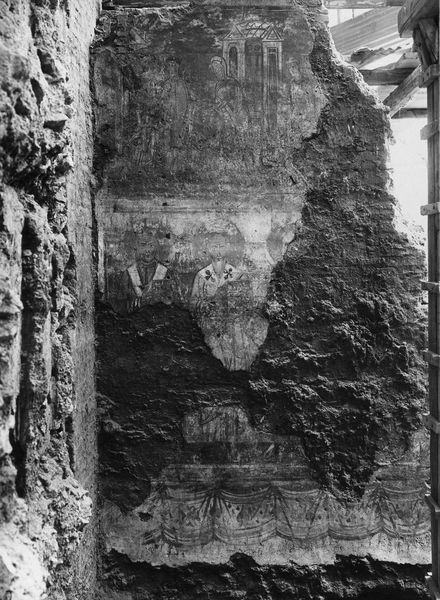 012924 - monumento - Curia, Chiesa di S. Adriano, Affresco medievale al momento della scoperta, oggi all'Antiquario Forense; senza negativo