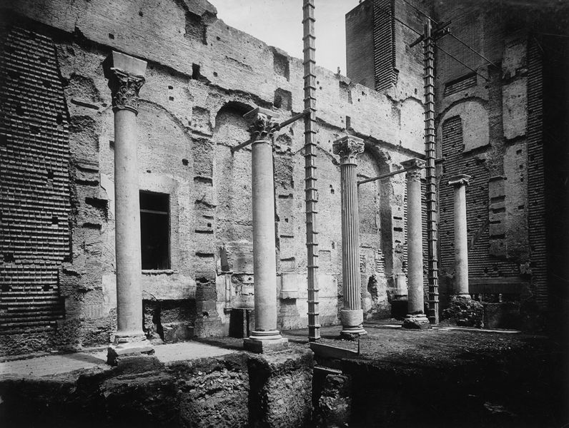 013200 - restauro - Curia, interno della Chiesa medievale durante i lavori; Gab. Fot. Naz. Neg. Serie E, Nr. 42708, Film 1492, 2538