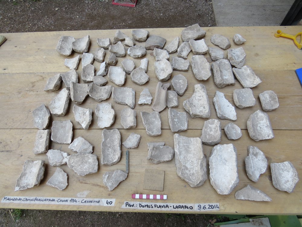Domus flavia larario 40.jpg