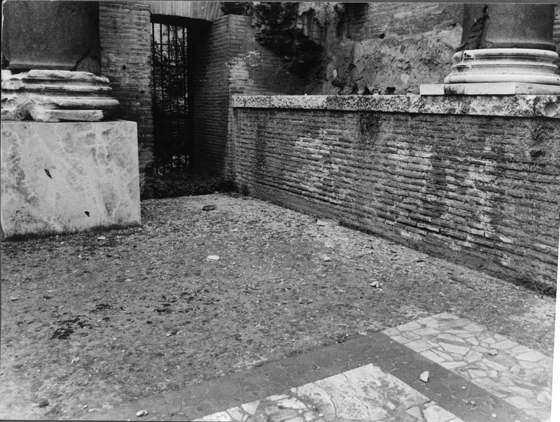 018429 - monumento - Tempio di Venere e Roma, cella occidentale, film 918