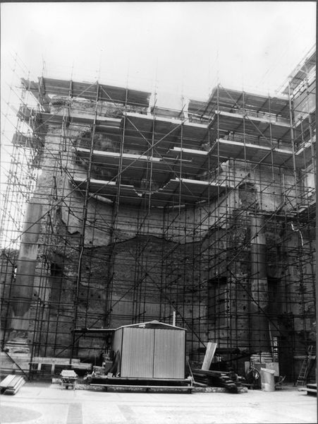018431 - restauro - Tempio di Venere e Roma, cella occidentale, lavori del 1982, film 1073