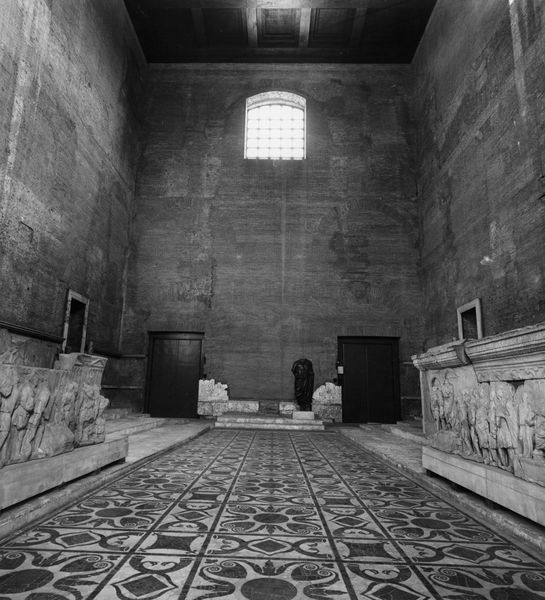 013285 - monumento - Curia, interno, restaurato; Neg. Serie 6 x 6, Nr. 18376-18377