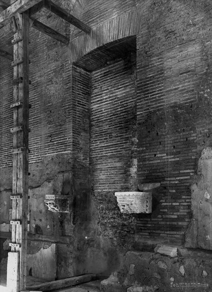 013250 - restauro - Curia, Chiesa medievale, prima nicchia a sinistra; Neg. Serie F, Nr. 2031
