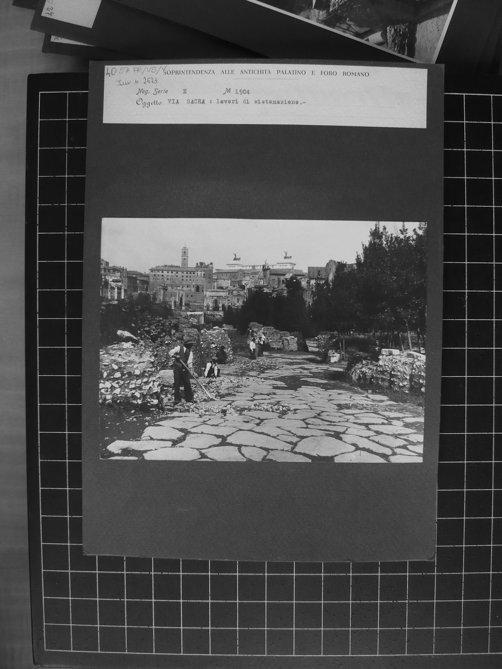 E_1904.JPG
