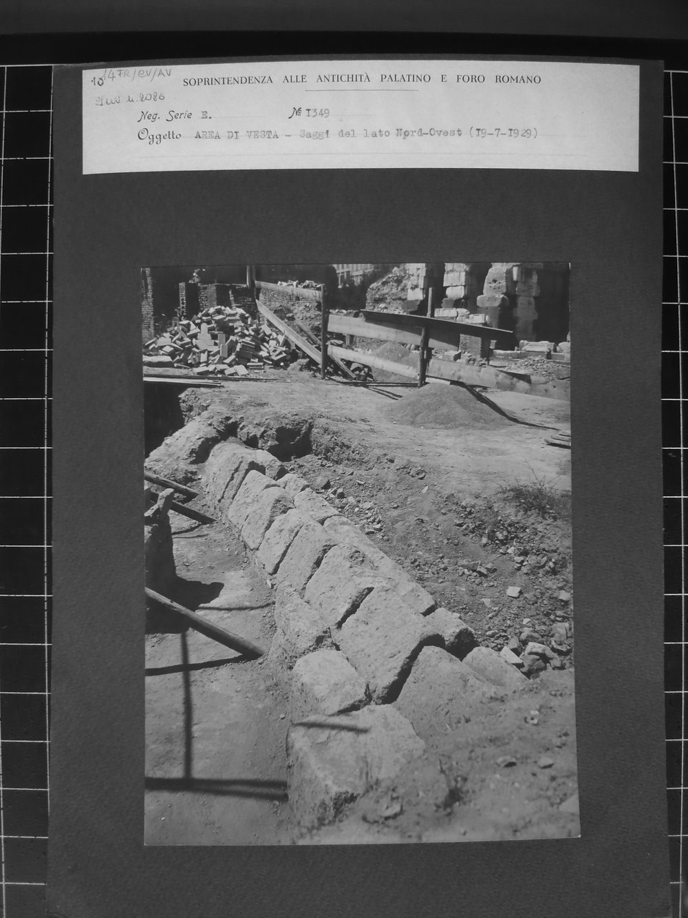 E_1349.JPG
