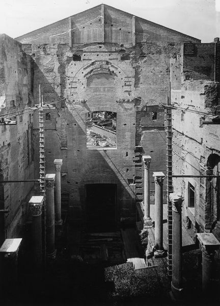 013202 - restauro - Curia, interno della Chiesa medievale durante i lavori; Gab. Fot. Naz. Neg. Serie E, Nr. 42706