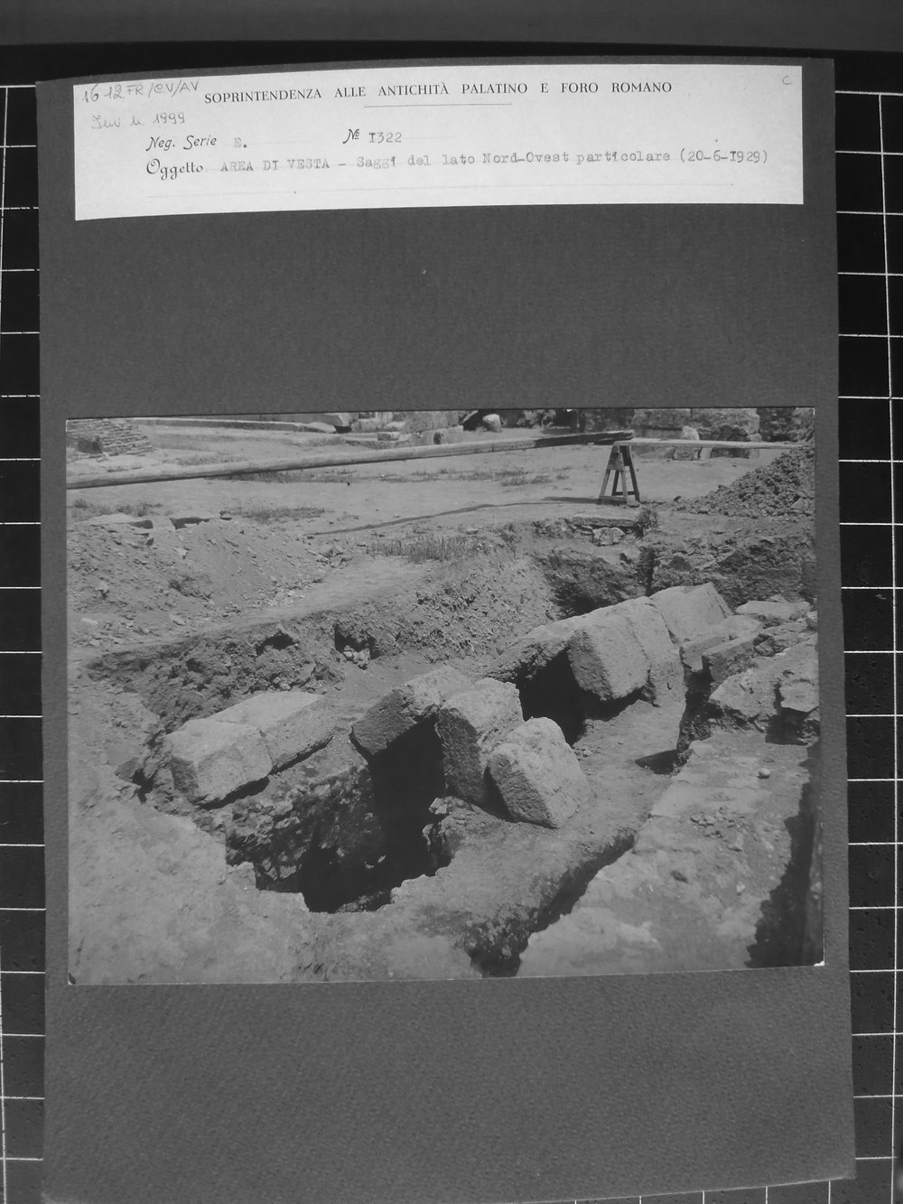 E_1322.JPG