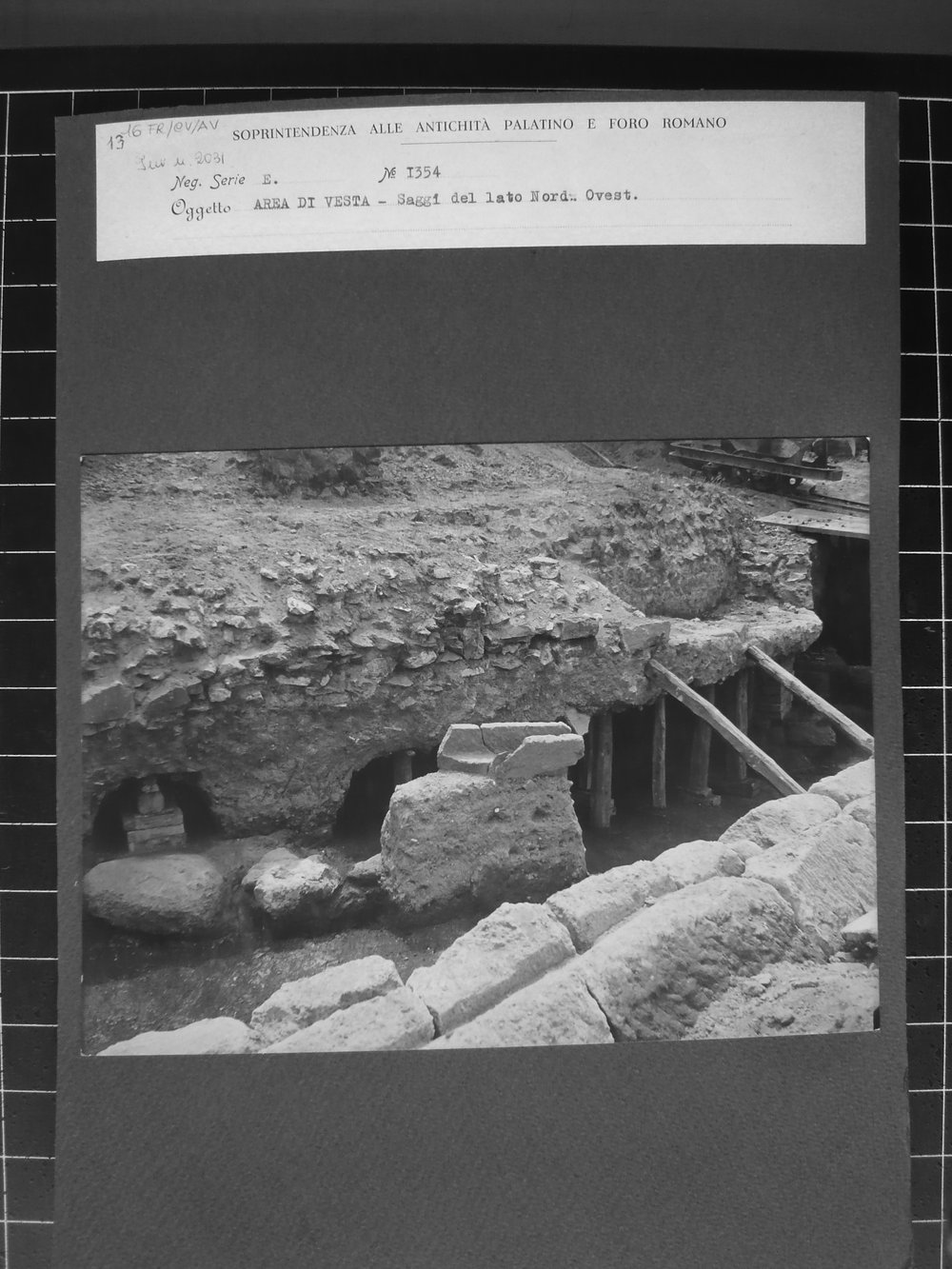 E_1354.JPG