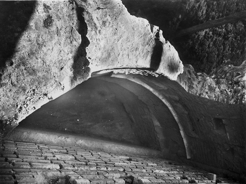 013230 - restauro - Curia, ripristino parete posteriore; Neg. Serie E, Nr. 1465