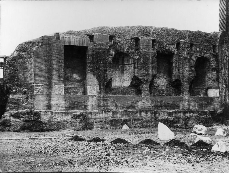 018446 - monumento - Tempio di Venere e Roma, prima del restauro; neg. serie E, nÂ°1264
