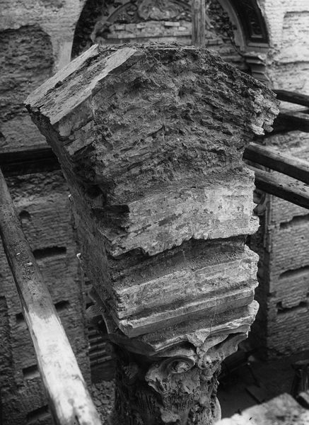 013194 - restauro - Curia, Interno della Chiesa medievale durante i lavori, 10/03/1937; Gab. Fot. Naz. Neg. Serie E, Nr. 42724