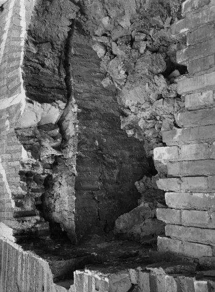 013216 - restauro - Curia, Interno, particolare di struttura muraria durante i lavori; Neg. Serie A, Nr. 276