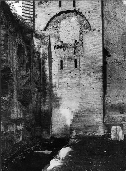 018450 - monumento - Tempio di Venere e Roma, prima del restauro; neg. serie E, nÂ° 1298