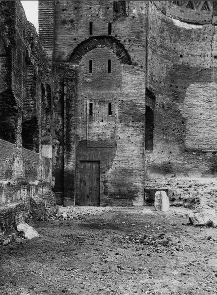 018454 - monumento - Tempio di Venere e Roma, prima del restauro; neg. serie E, nÂ° 1262