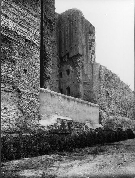 018459 - monumento - Tempio di Venere e Roma, prima del restauro; neg. serie E, nÂ° 1268