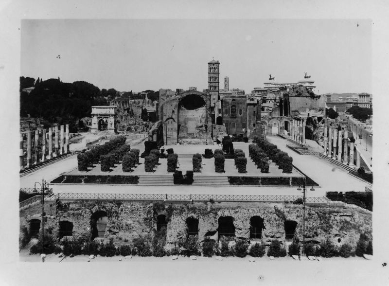 018469 - monumento - Tempio di Venere e Roma, veduta; senza negativo