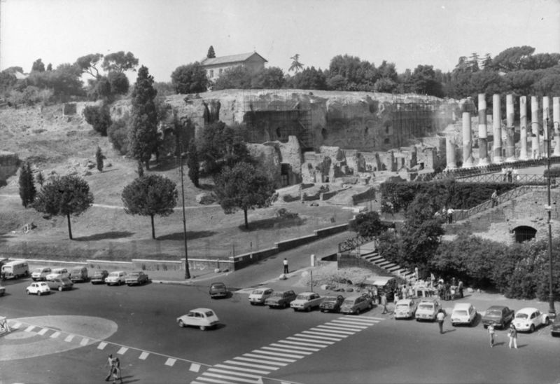 018474 - monumento - Tempio di Venere e Roma, vedute; film nÂ°511