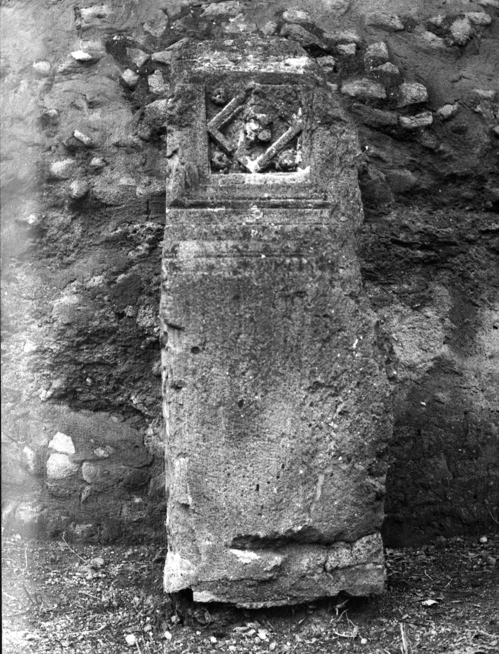 198 - 39050.tif