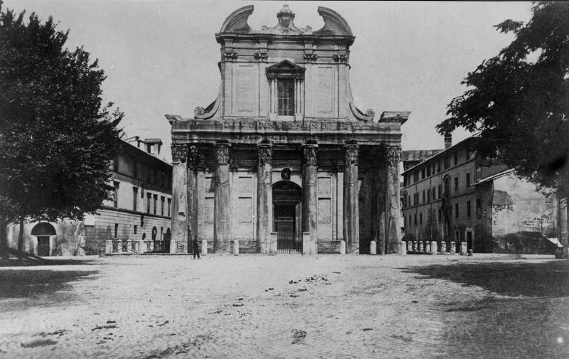 019834 - monumento - Tempio di Antonino e Faustina, veduta frontale, del XIX secolo, prima degli scavi della Via Sacra; neg. serie A, n. 705