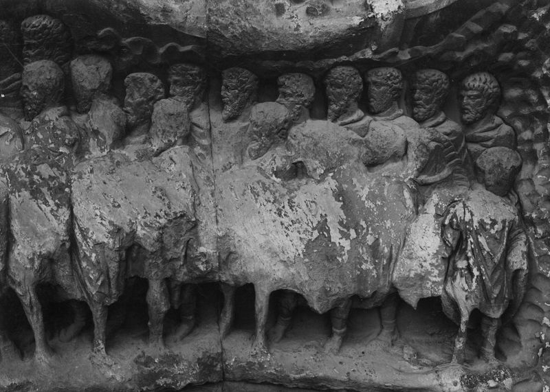 020210 - monumento - Arco di Settimio Severo, fronte est, il pannello storico destro; foto Accademia Americana, E. 15, ripr. film 2930