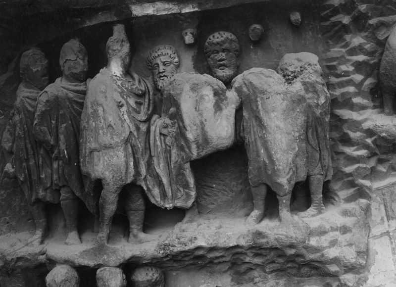 020214 - monumento - Arco di Settimio Severo, fronte est, il pannello storico destro; foto Accademia Americana, E. 24, ripr. film 2930