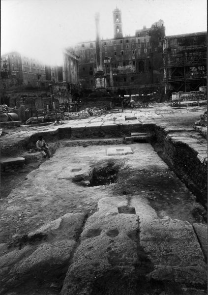 013750 - monumento - Foro Romano, Equus Domitiani, la platea di fondazione; neg. serie F, n. 282
