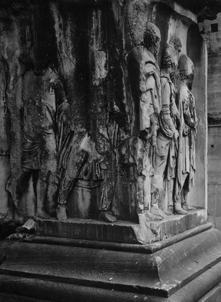 020162 - monumento - Arco di Settimio Severo, fronte est, secondo pilastro da sinistra; foto Accademia Americana, n. C 55