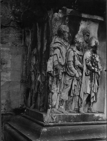 020166 - monumento - Arco di Settimio Severo, fronte est, secondo pilastro da sinistra; foto Accademia Americana, n. C 54